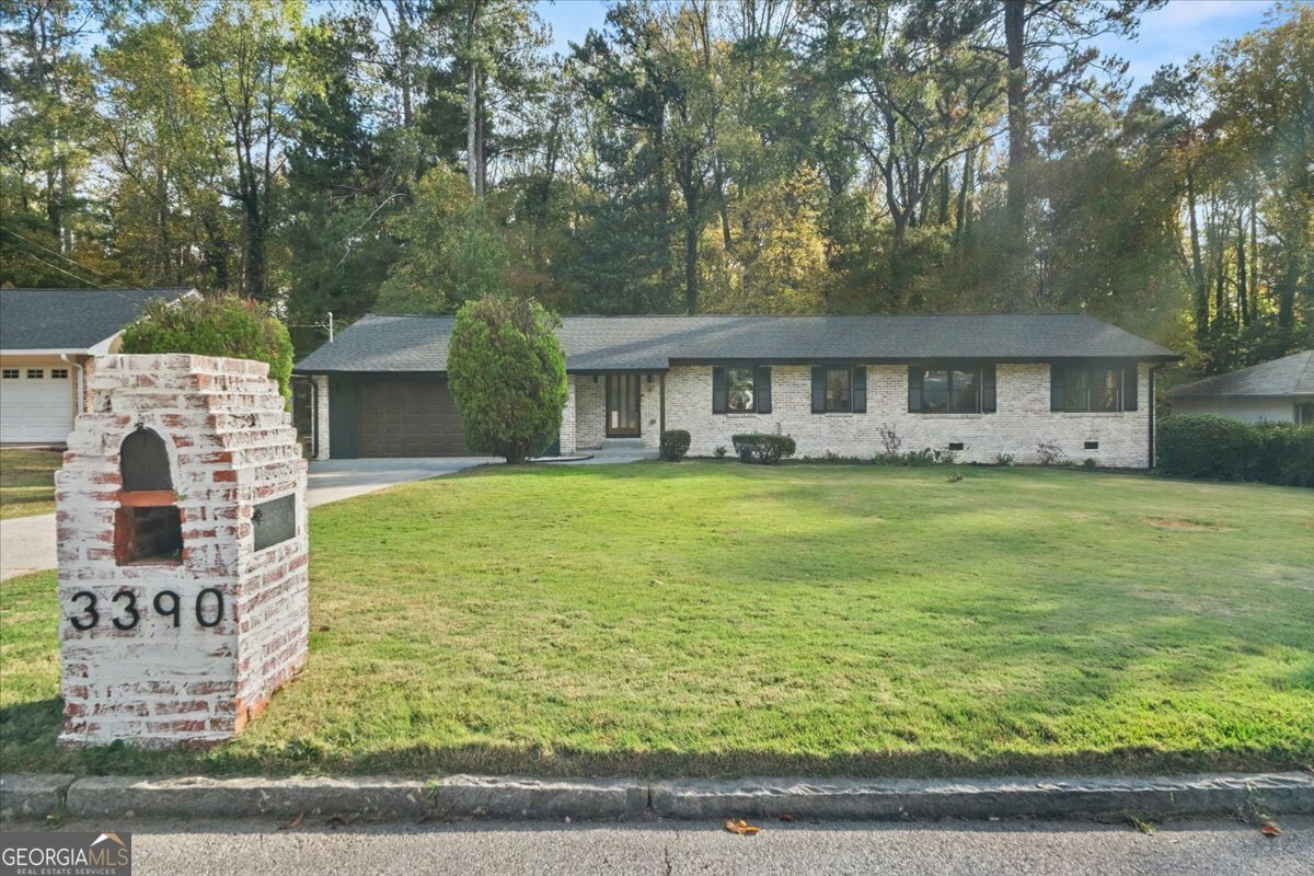 Property Photo:  3390 SW Hazelwood Drive  GA 30311 