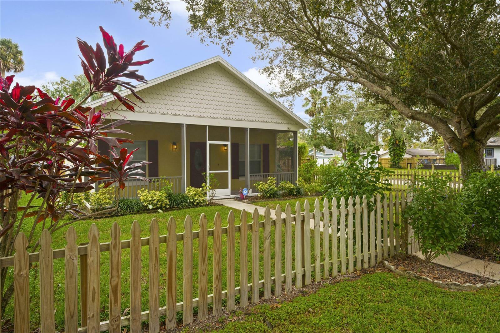 Property Photo:  1415 S Palmetto Avenue  FL 32771 