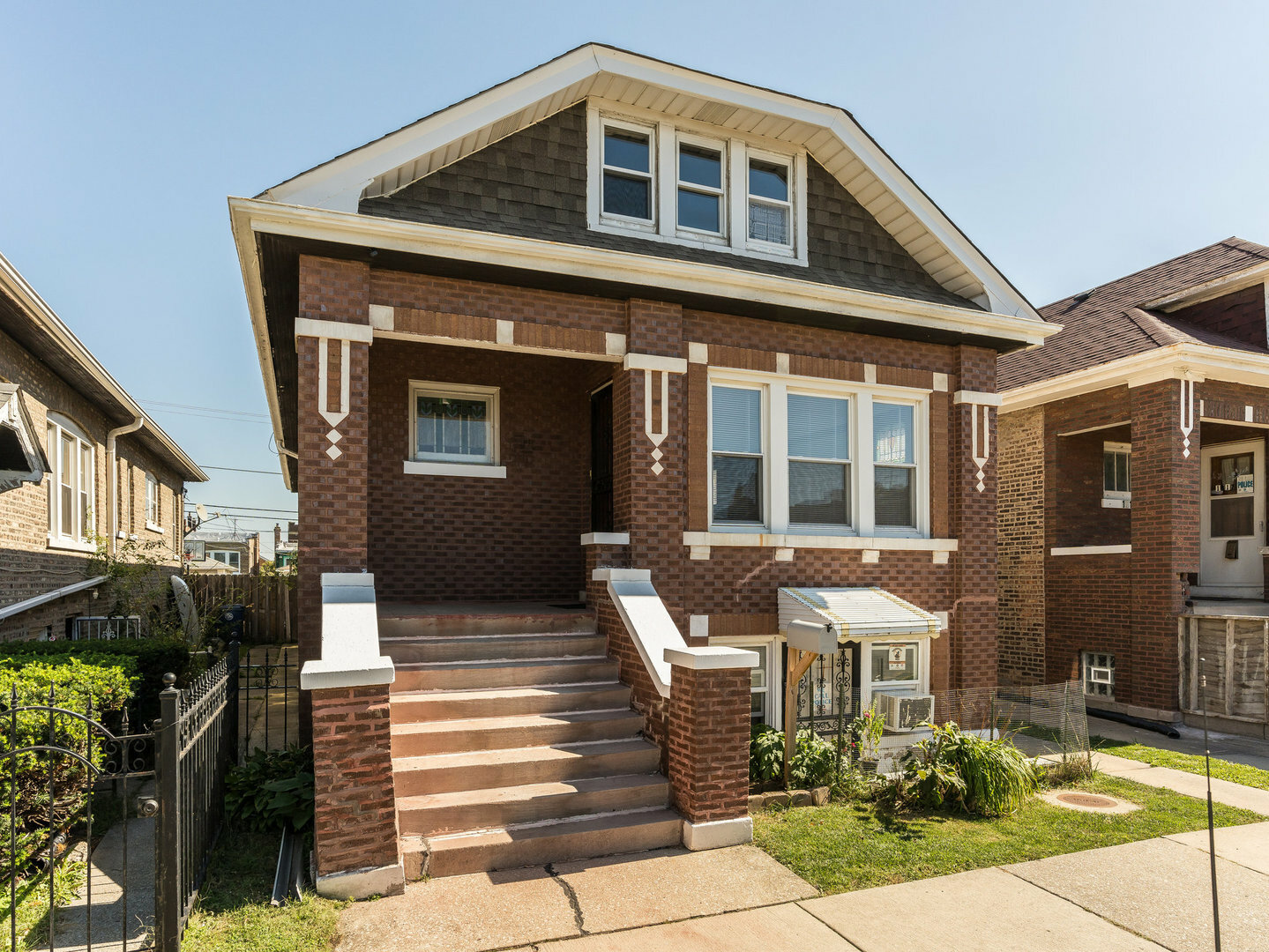 Property Photo:  1815 S Central Avenue  IL 60804 