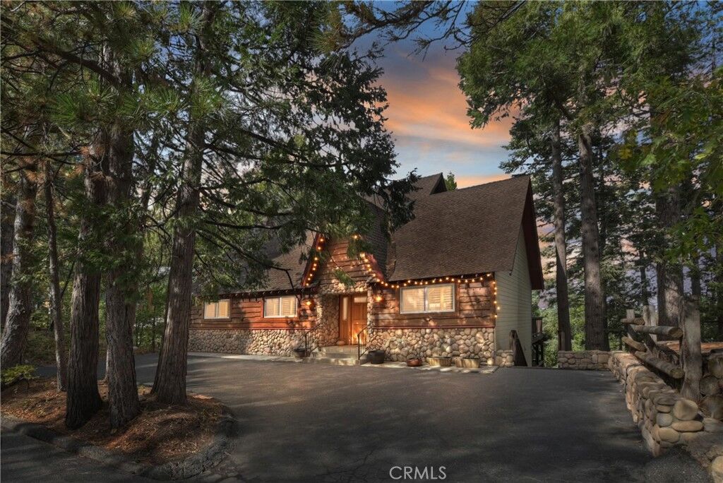 Property Photo: 27276 Grizzly Lane CA 92352