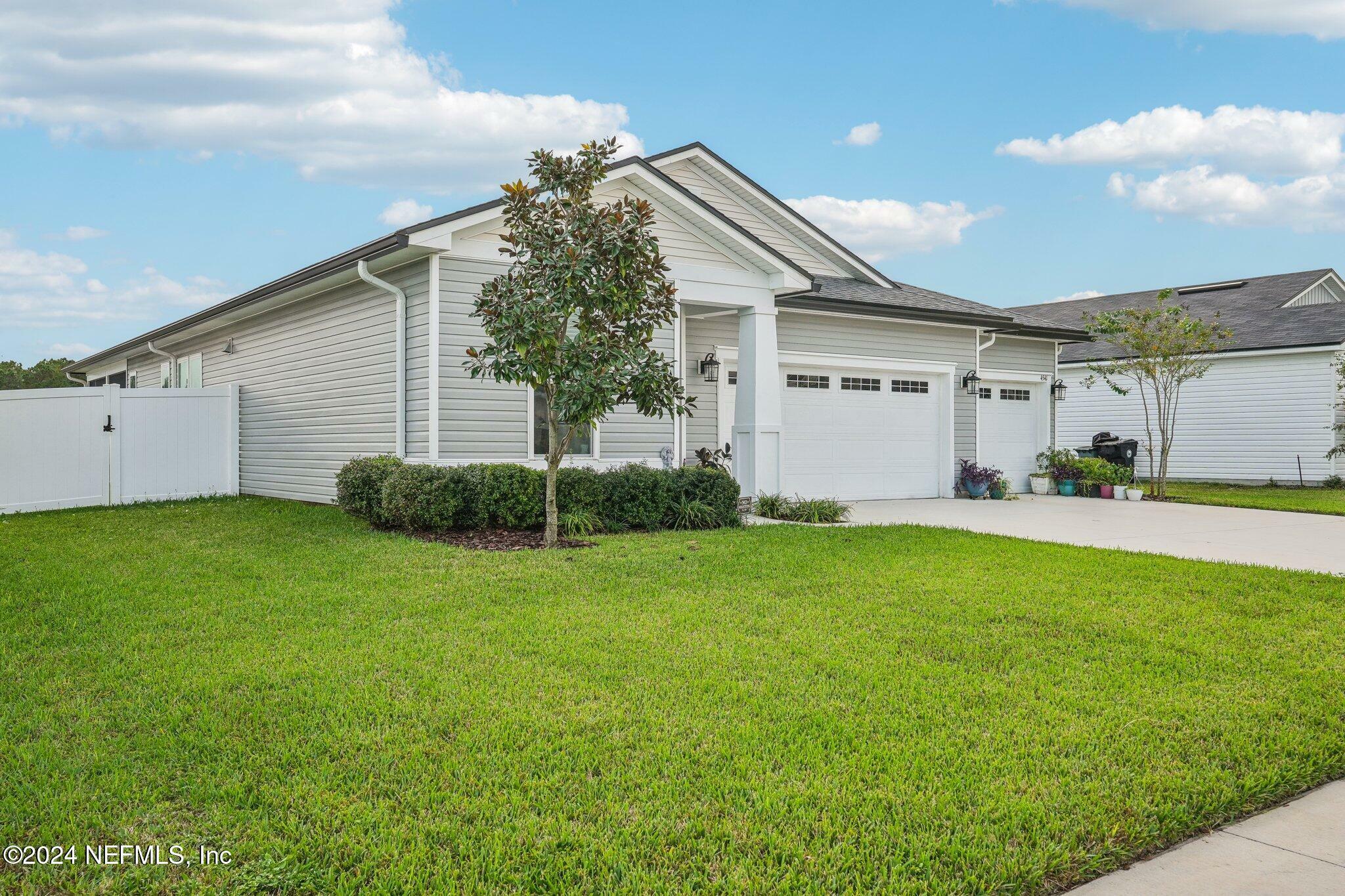 Property Photo:  4541 Pine Ridge Parkway  FL 32068 