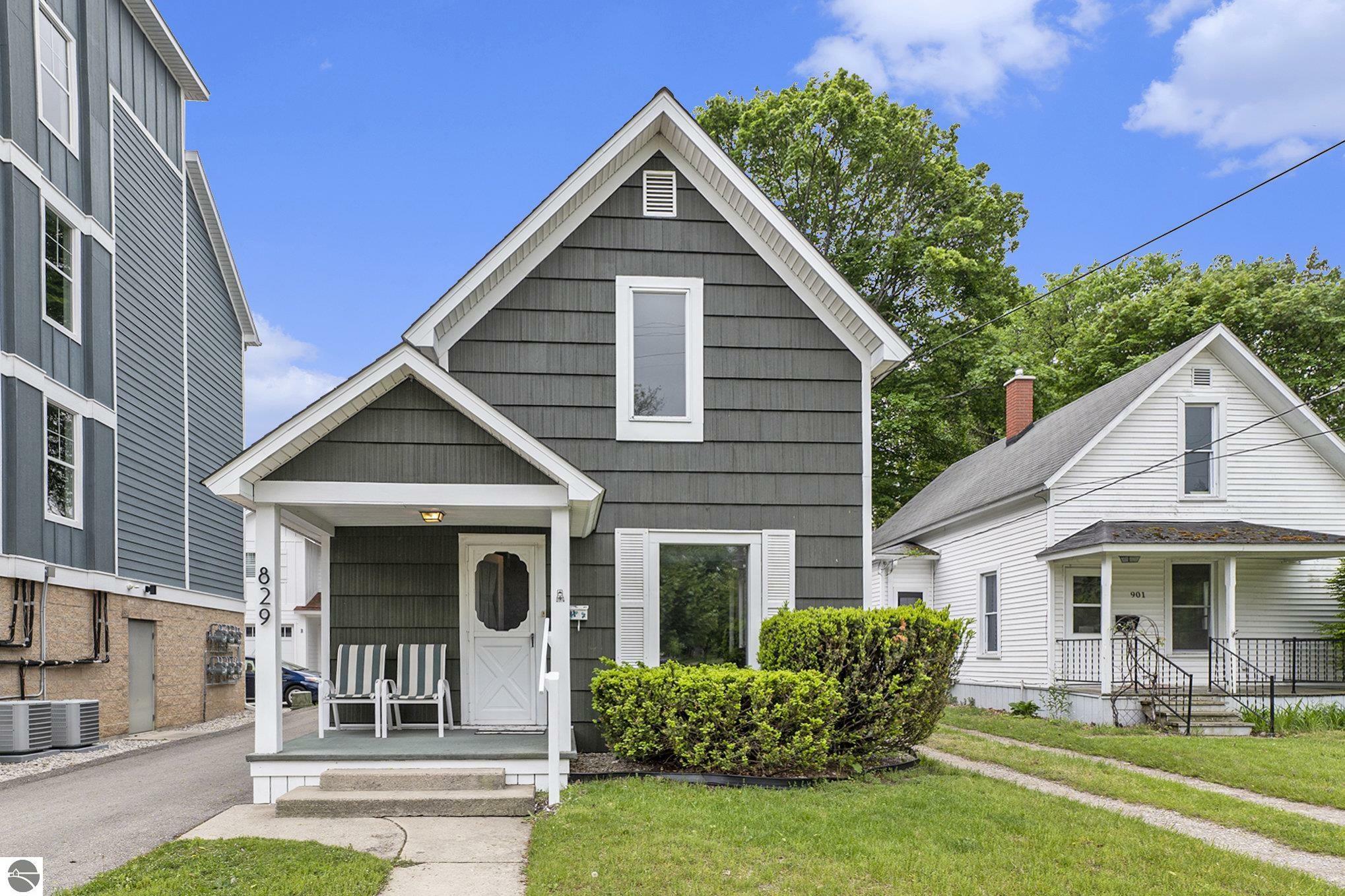 Property Photo:  829 W Seventh Street  MI 49684 