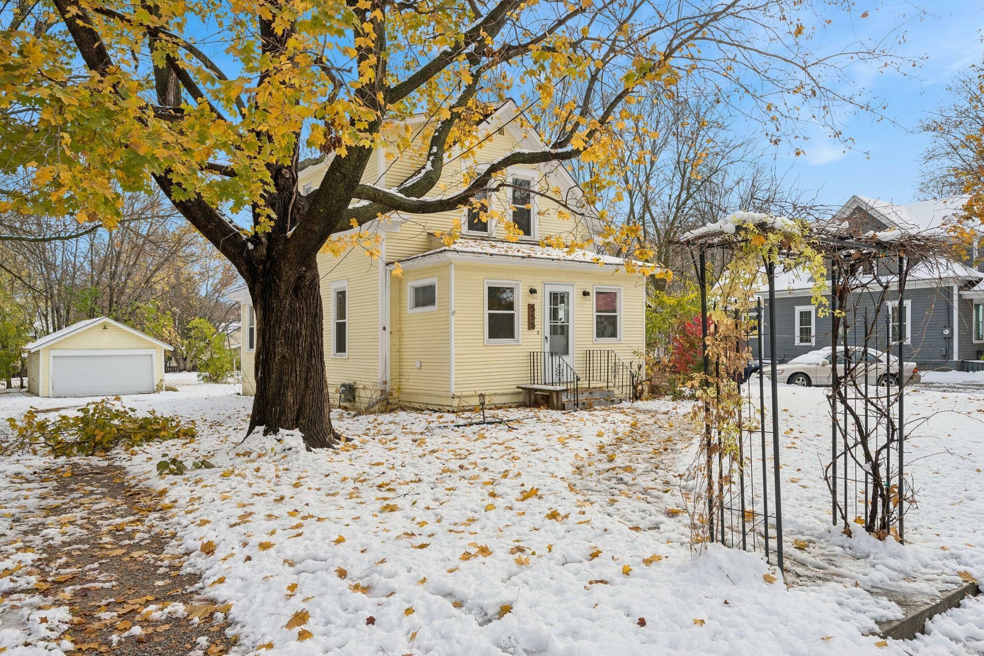 Property Photo:  555 Swanson Avenue SE  MN 55321 