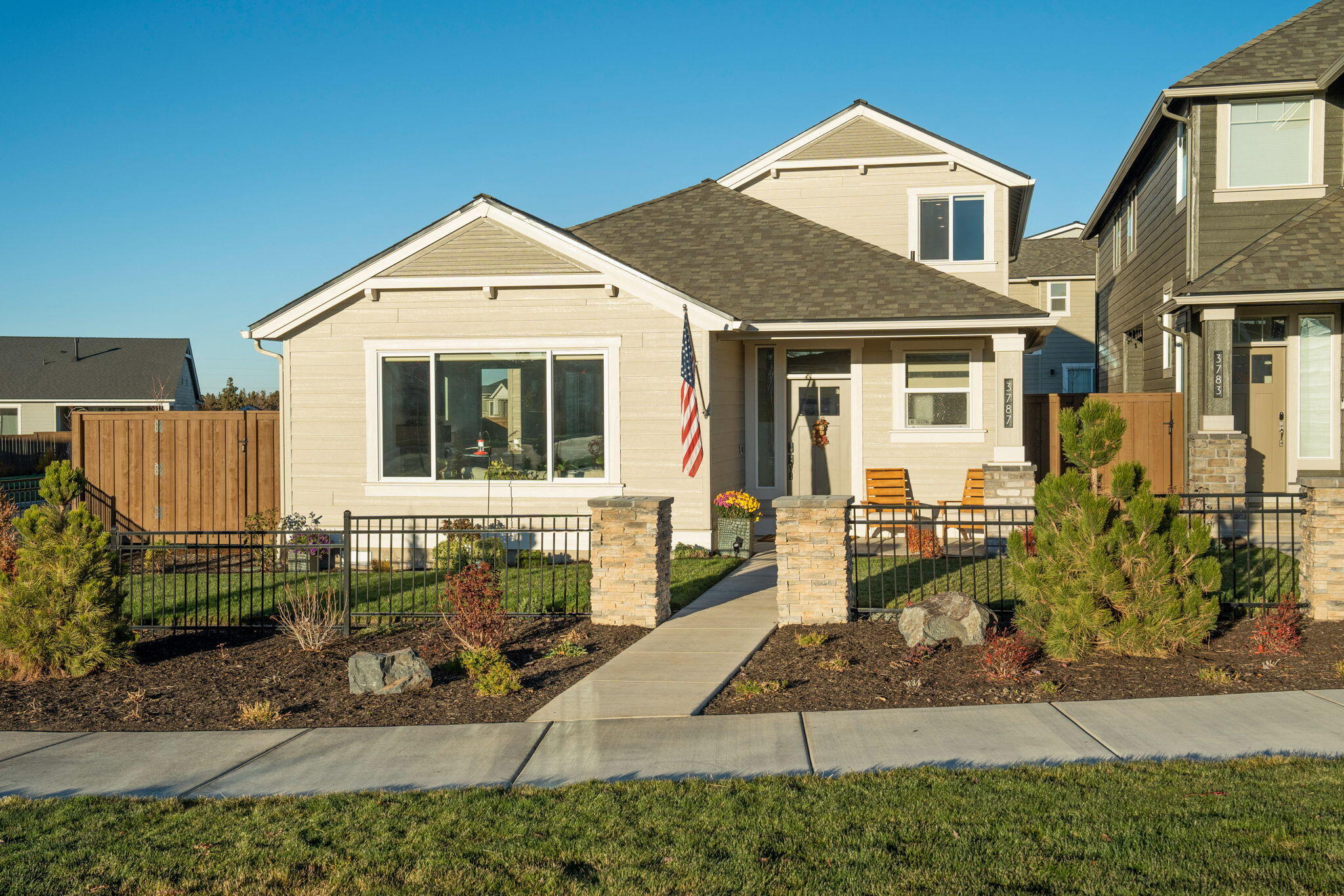 Property Photo: 3787 NE Petrosa Avenue OR 97701