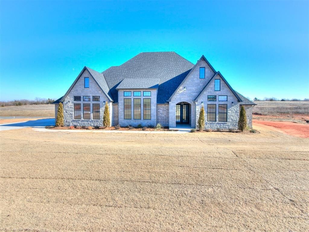 Property Photo:  996 Fluvi Circle  OK 73065 