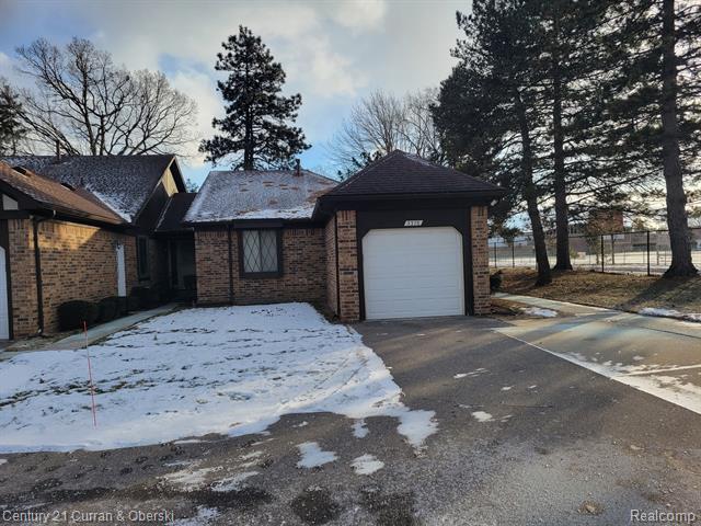 Property Photo: 3376 Heritage MI 48124