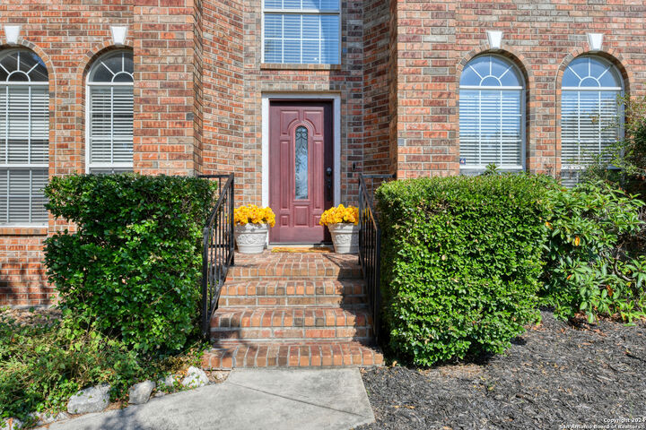 Property Photo: 607 Wildgrove Ln TX 78258