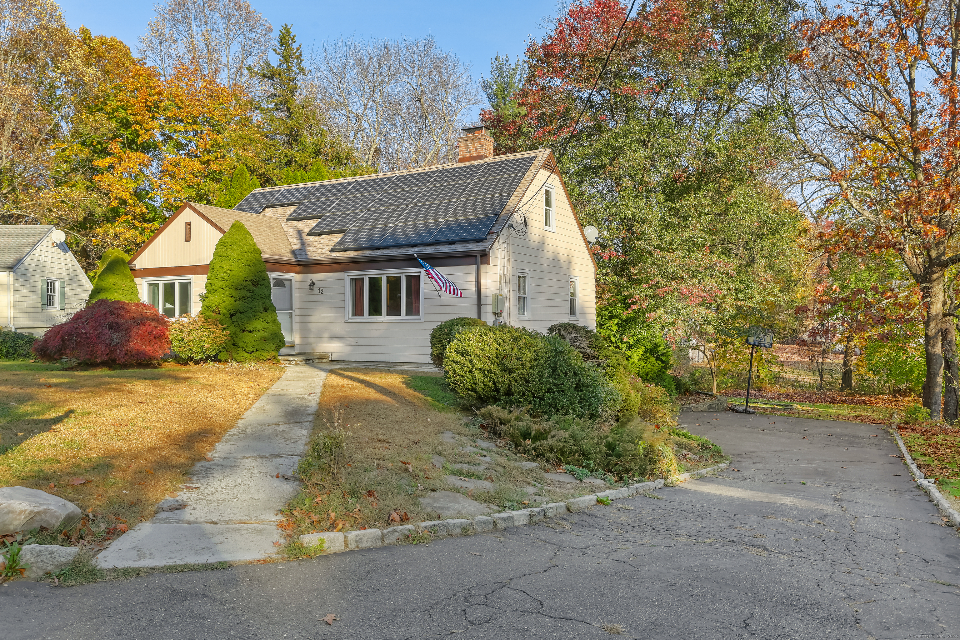 Property Photo:  12 Round Hill Road  CT 06611 