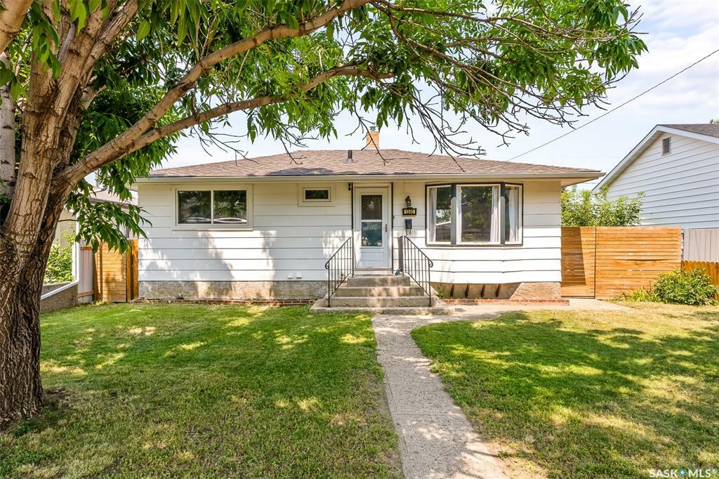 Property Photo:  1240 Duffield Street W  SK S6H 5K1 