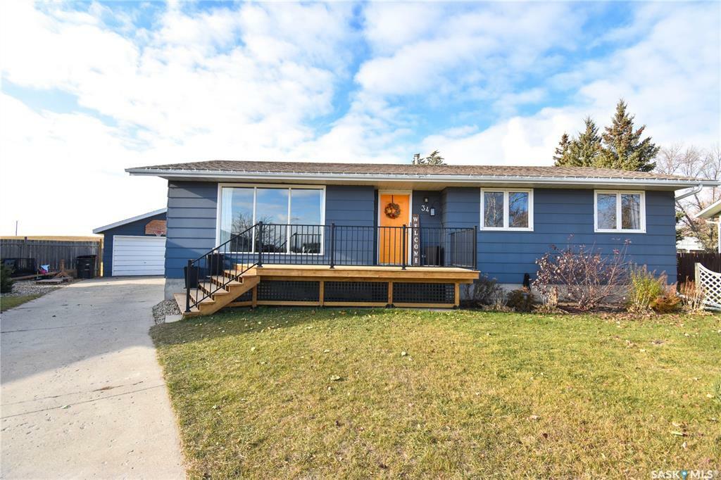 Property Photo:  34 Howard Crescent  SK S0K 2M0 