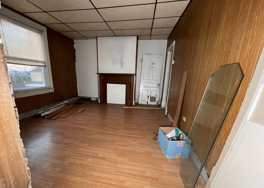 Property Photo:  291 5th Ave  PA 15042 