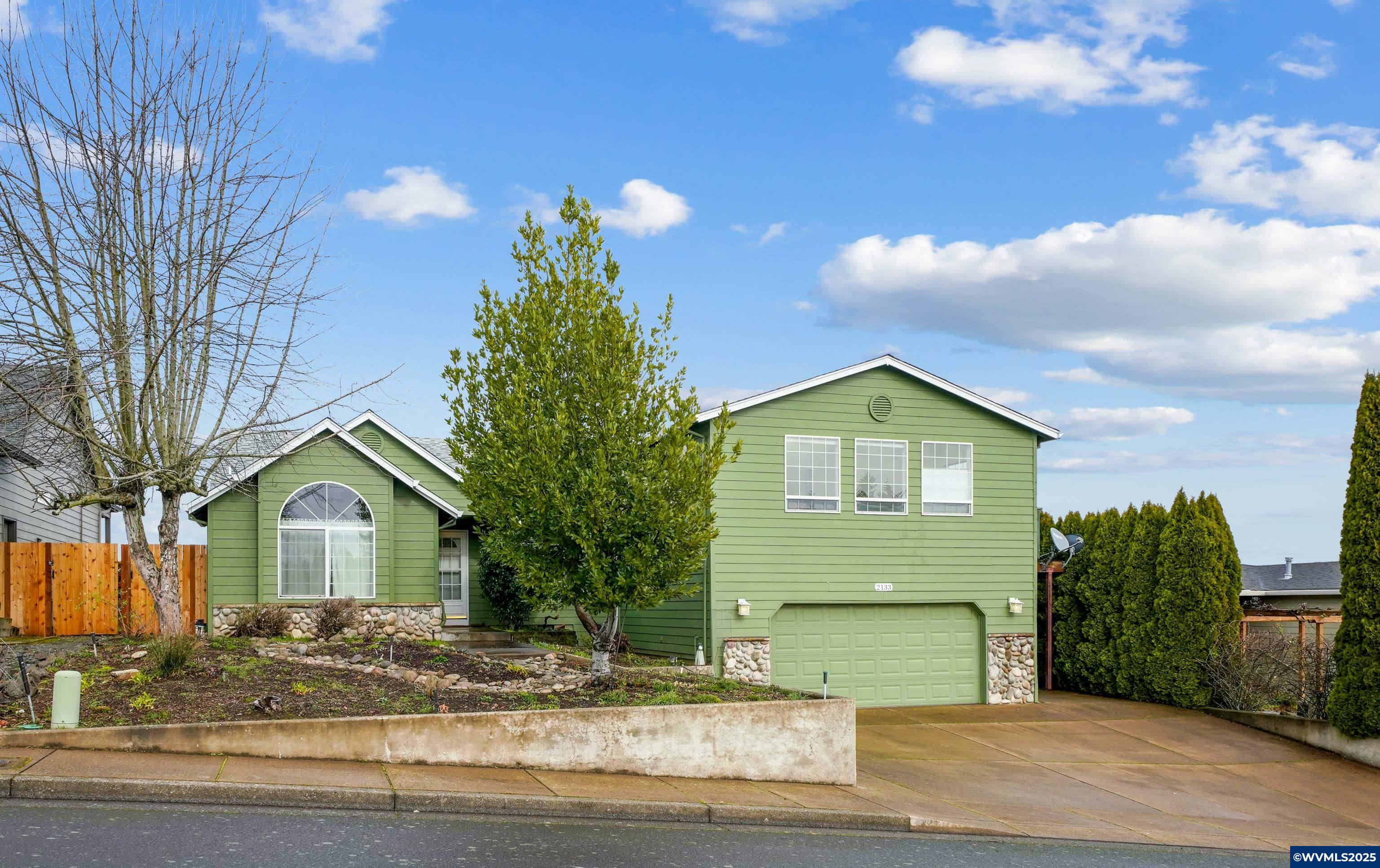 2133  Western Heights Ct NW  Salem OR 97304 photo