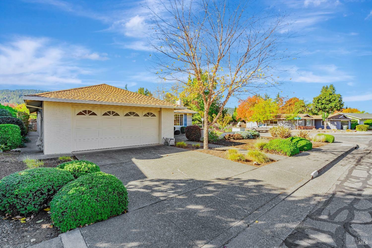 Property Photo:  7000 Oak Leaf Drive  CA 95409 