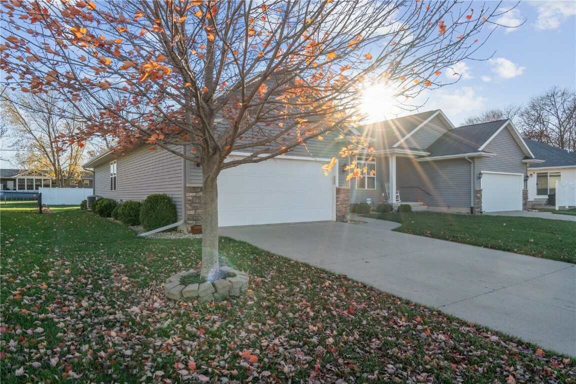 Property Photo:  345 Shannon Drive  IA 52328 