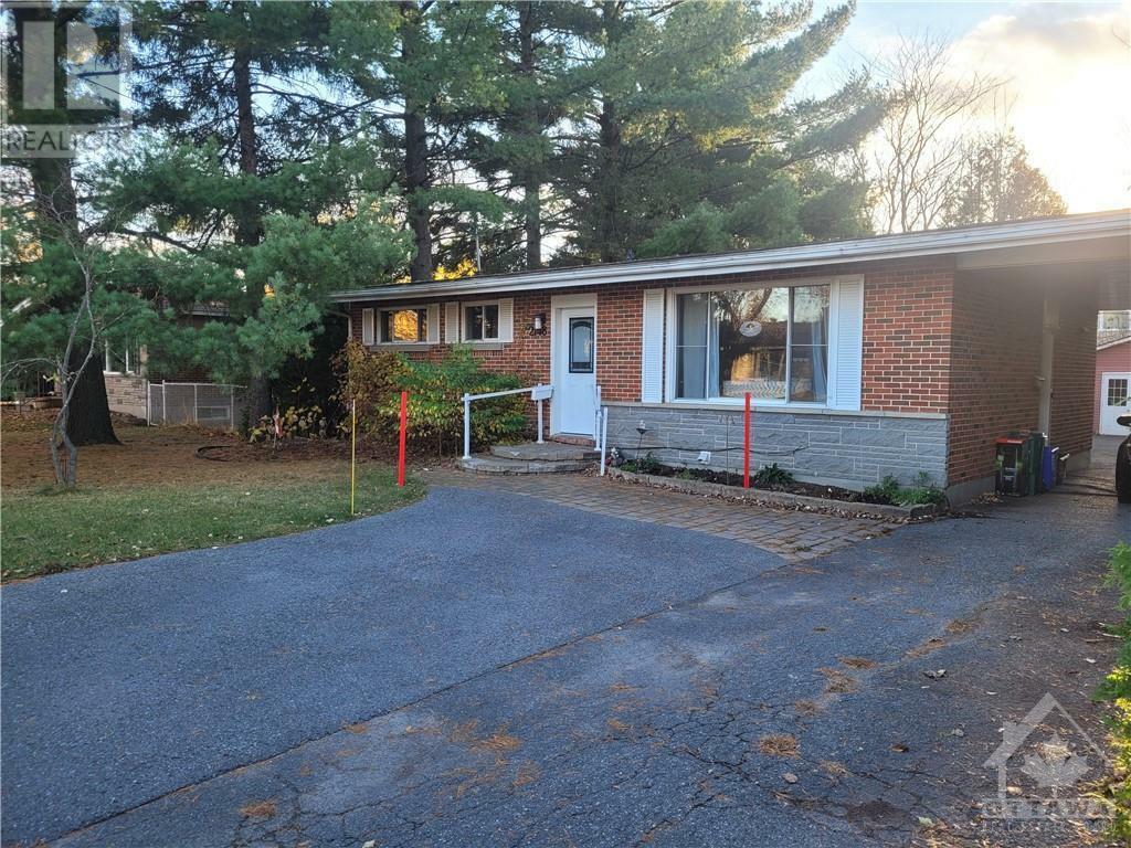 Property Photo:  2148 Boyer Road A  ON K1C 1R4 