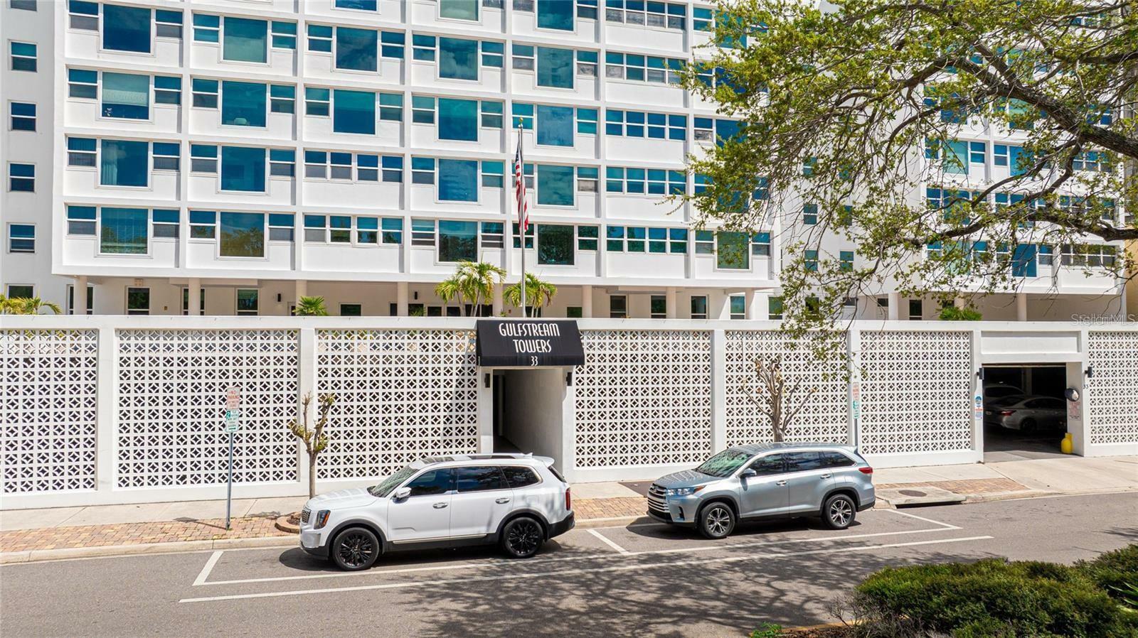 Property Photo: 33 S Gulfstream Avenue 307 FL 34236