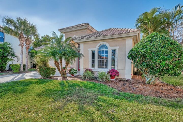 Property Photo:  2803 Sawgrass Court  FL 33953 