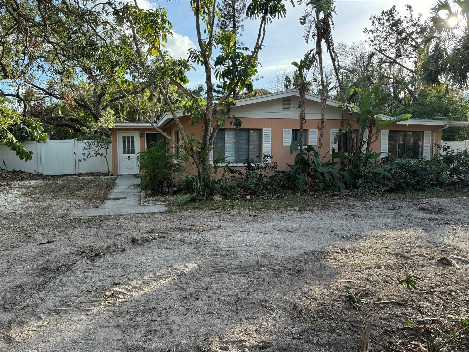 144 Garden Lane  Sarasota FL 34242 photo