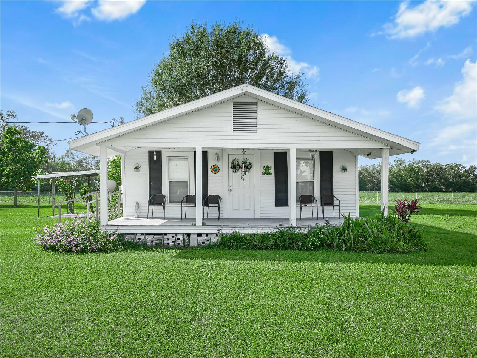 Property Photo:  3605 Cooper Road  FL 33565 