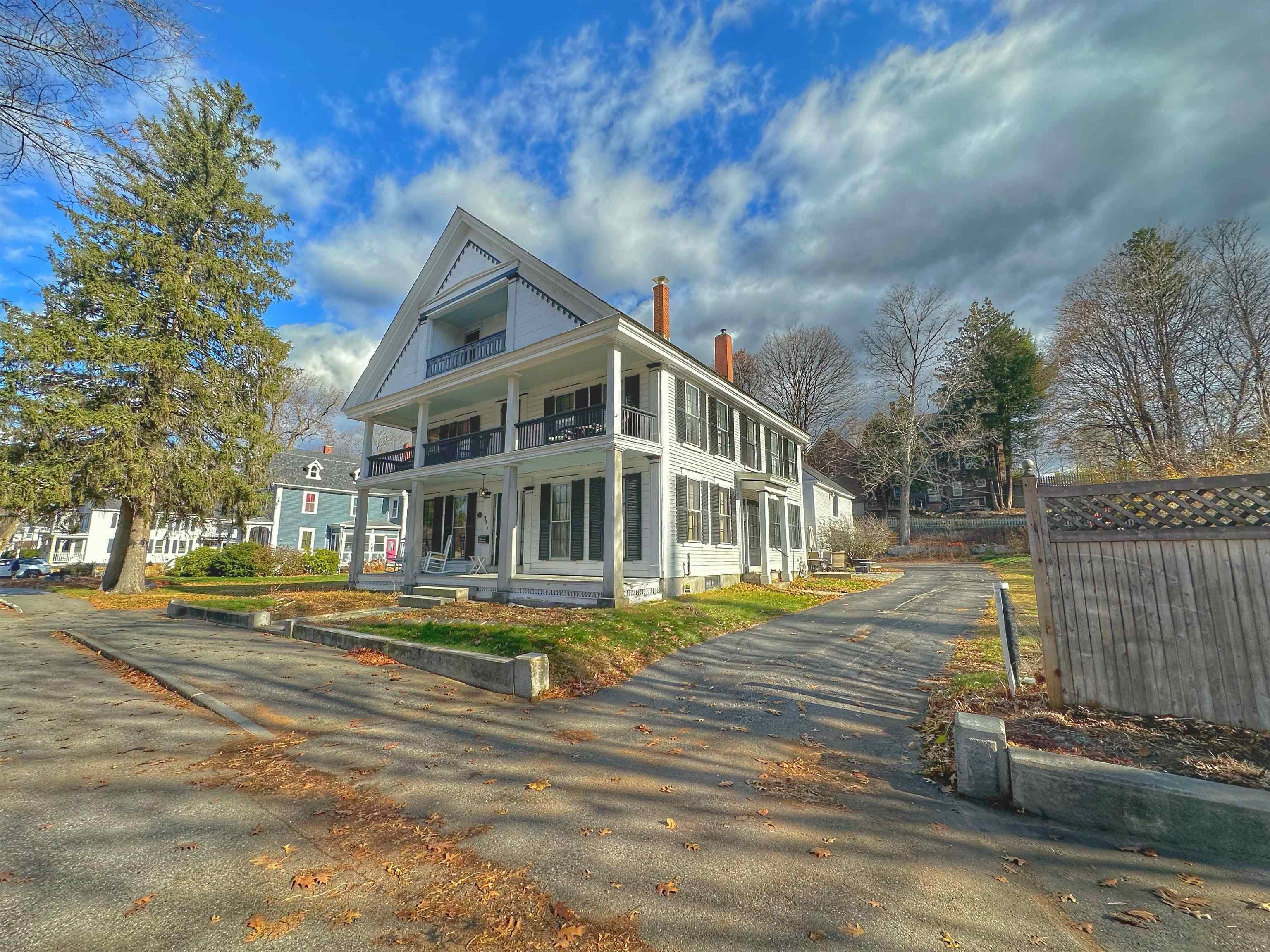 29 Park Street  Newport NH 03773 photo