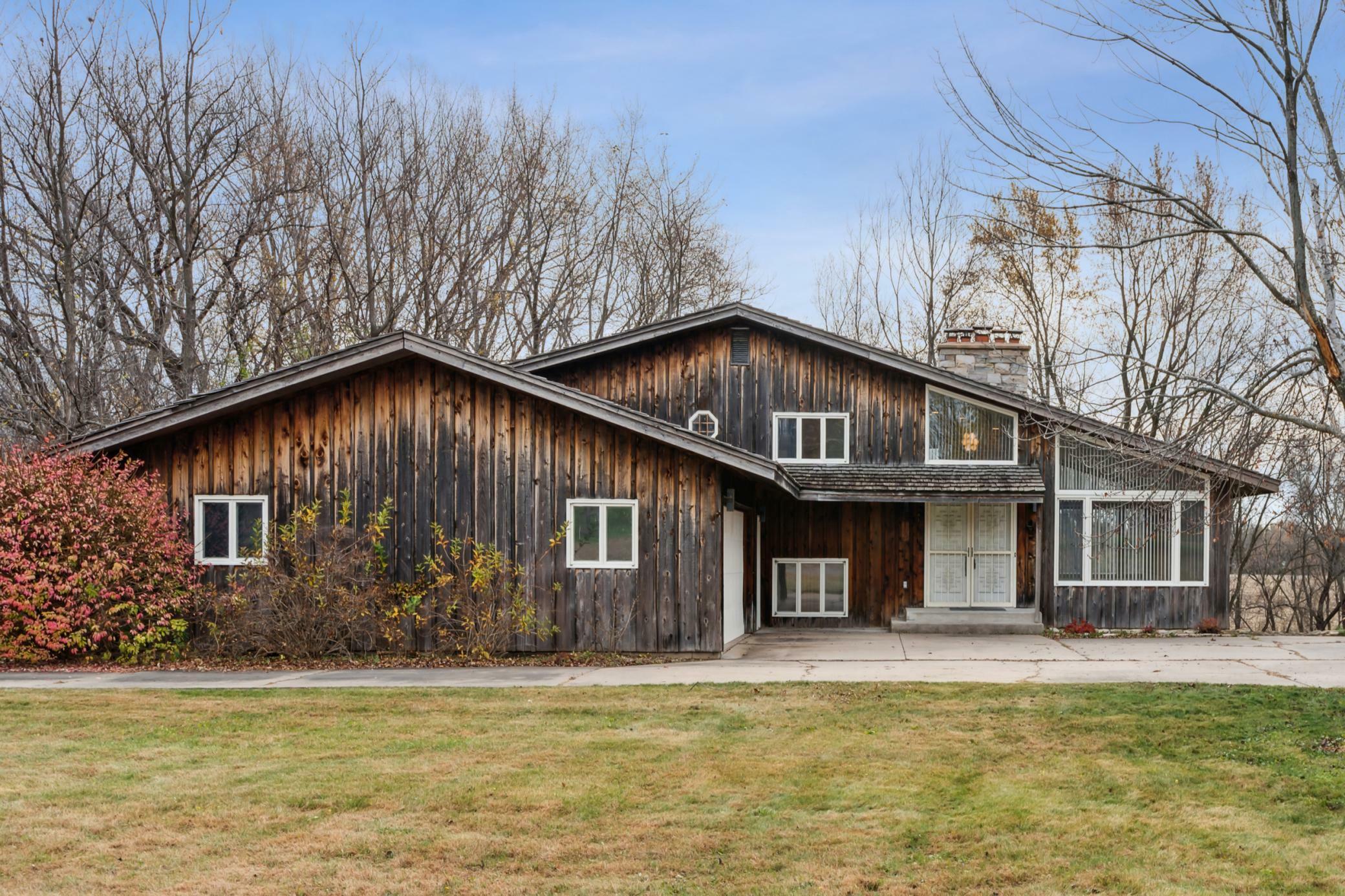 Property Photo:  1241 Southview Drive  MN 55033 