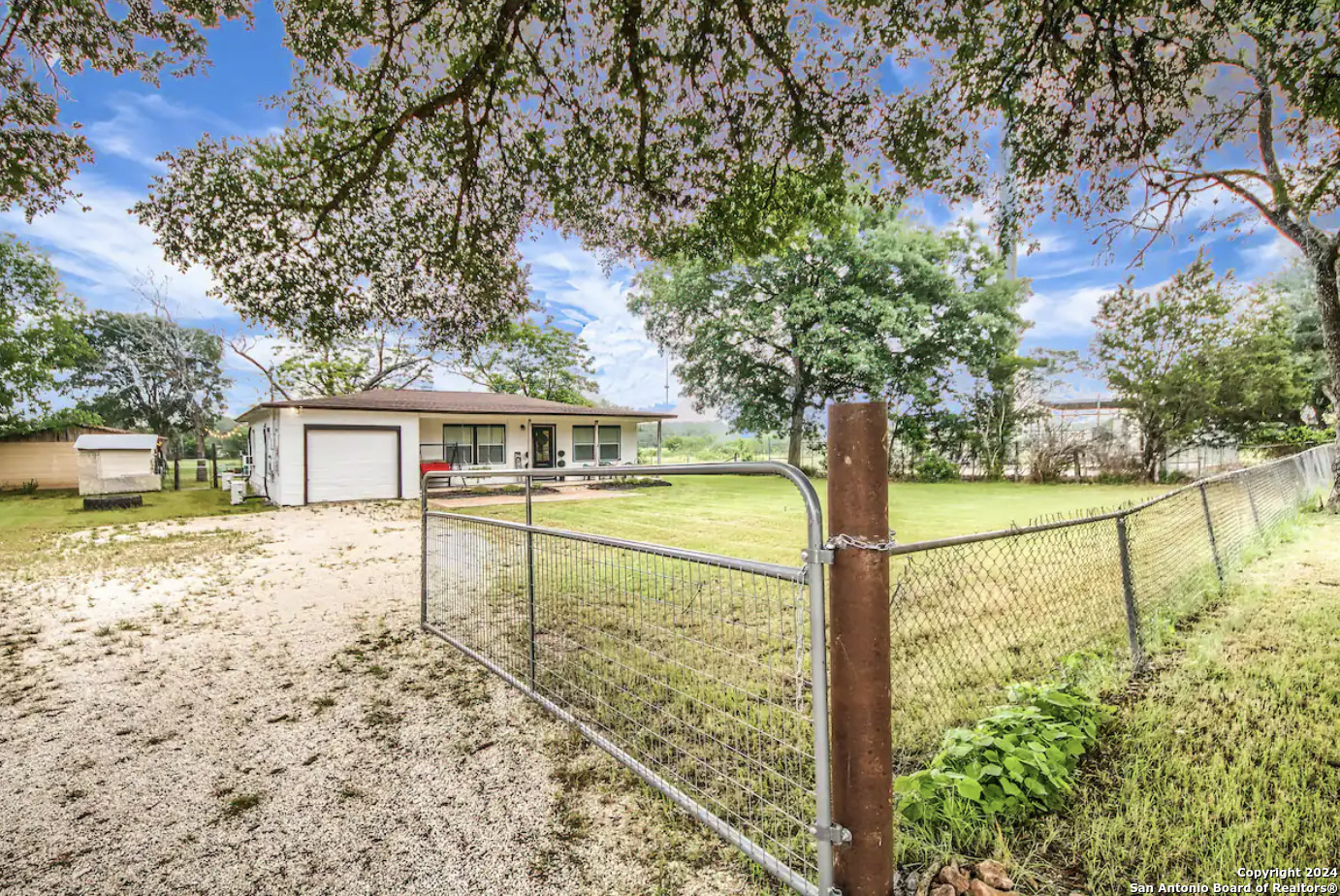 Property Photo:  1382 River Rd  TX 78132 