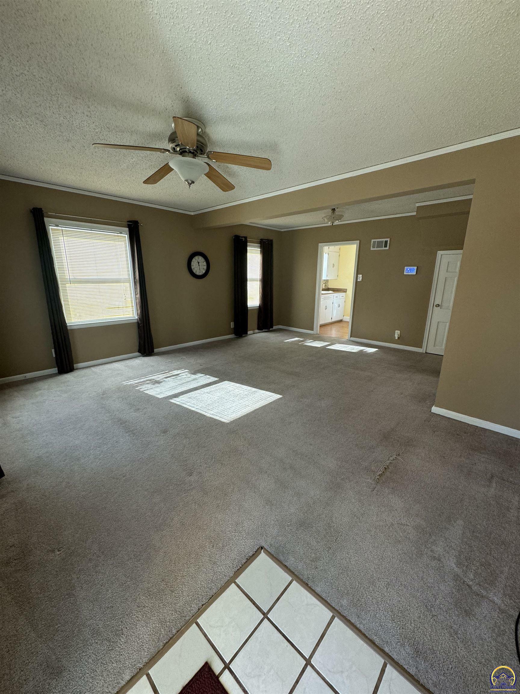 Property Photo:  837 SW Oakley Ave  KS 66606 