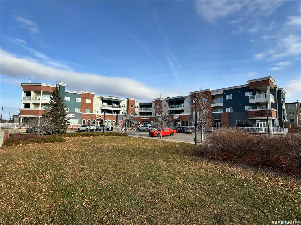 Property Photo:  412 Willowgrove Square 207  SK S7W 0T4 