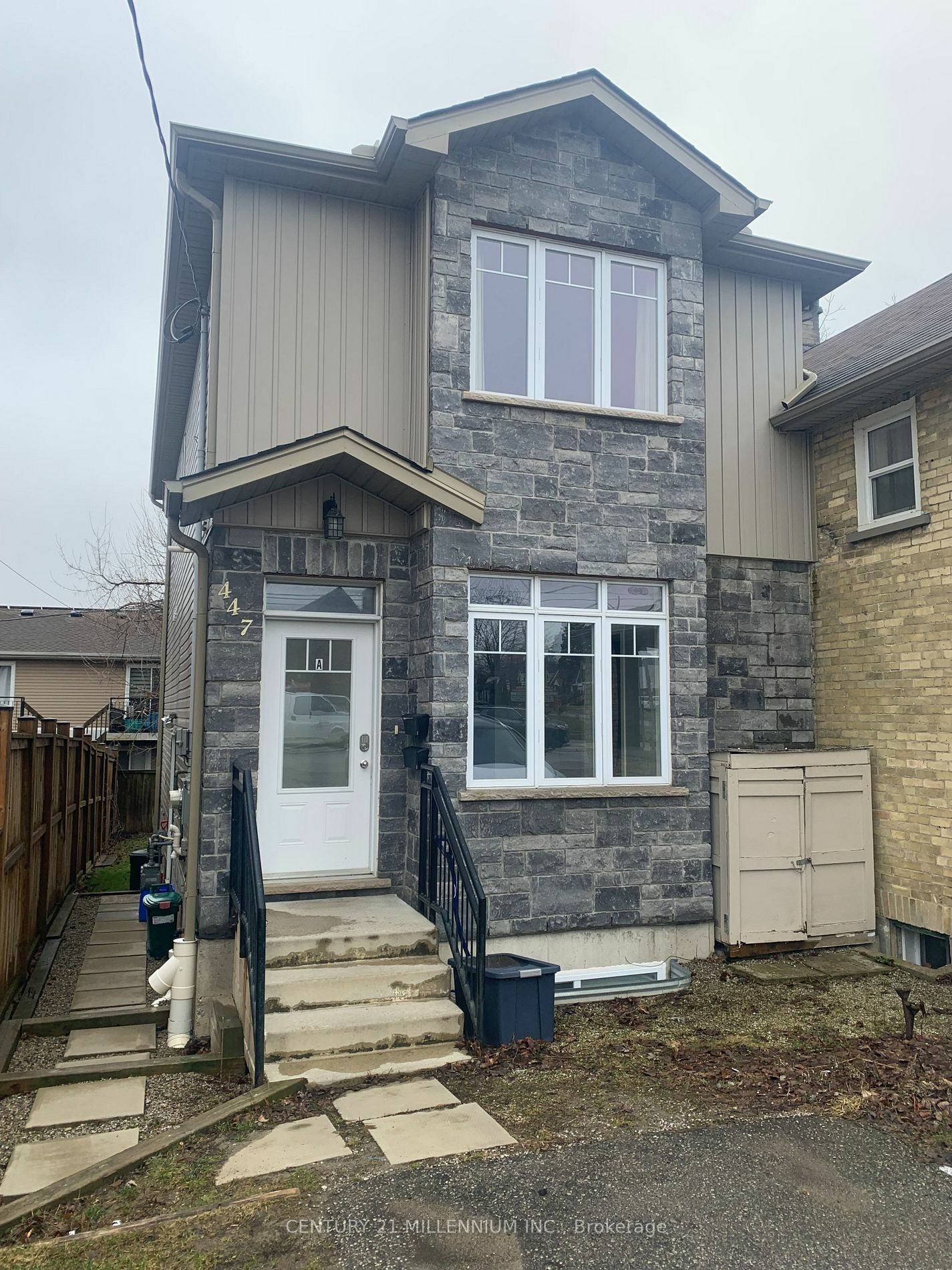 447 Stirling Ave S Upper  Kitchener ON N2M 3H7 photo