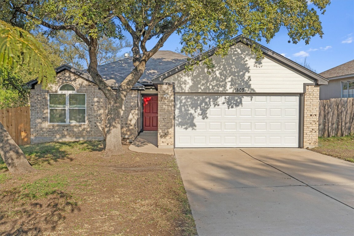 1808 Twisted Oak Drive  Leander TX 78641 photo