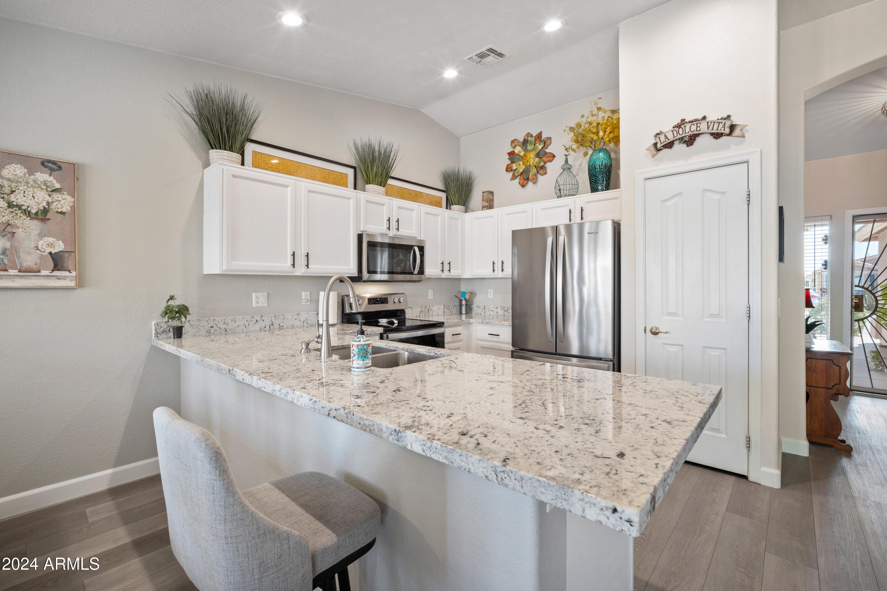 Property Photo: 1440 E La Costa Drive AZ 85249