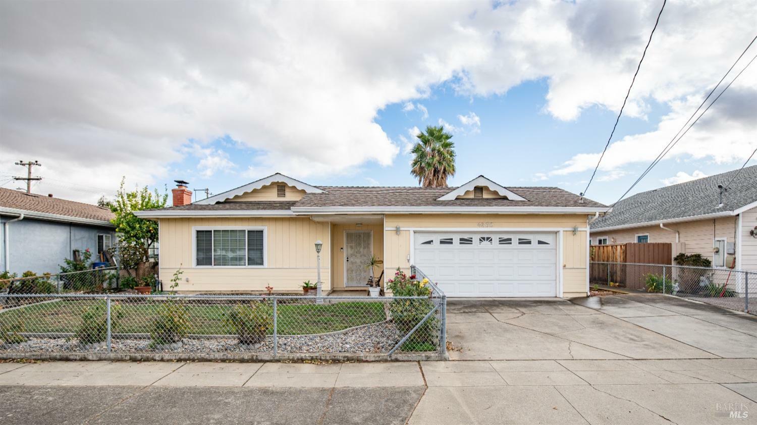 Property Photo:  4260 Fairwood Street  CA 94538 