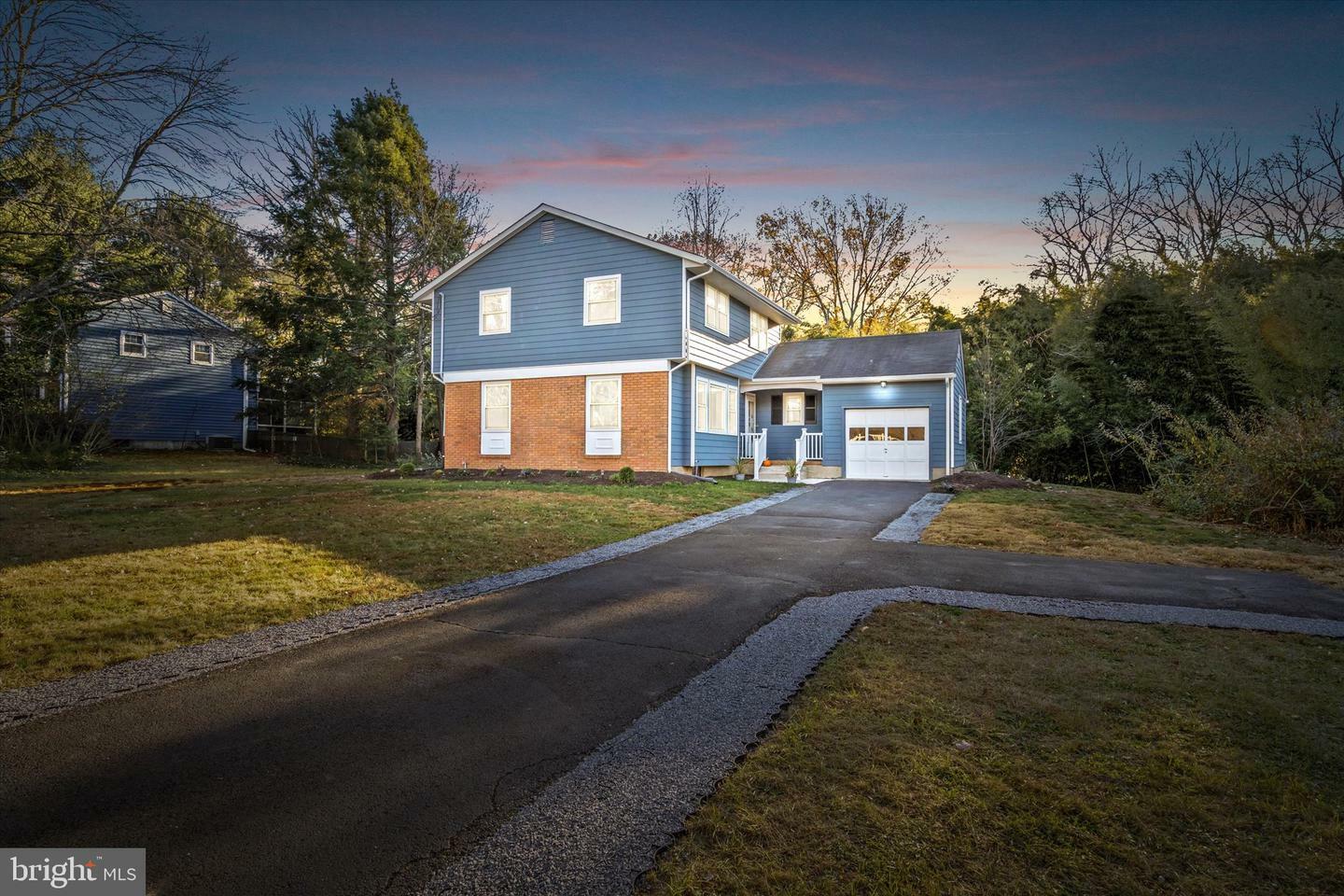 Property Photo:  206 Hendrickson Drive  NJ 08550 