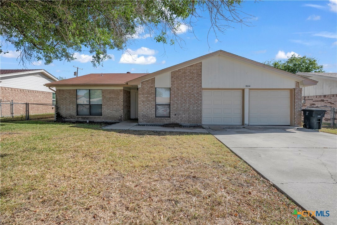 Property Photo:  504 Colonial Lane  TX 76543 