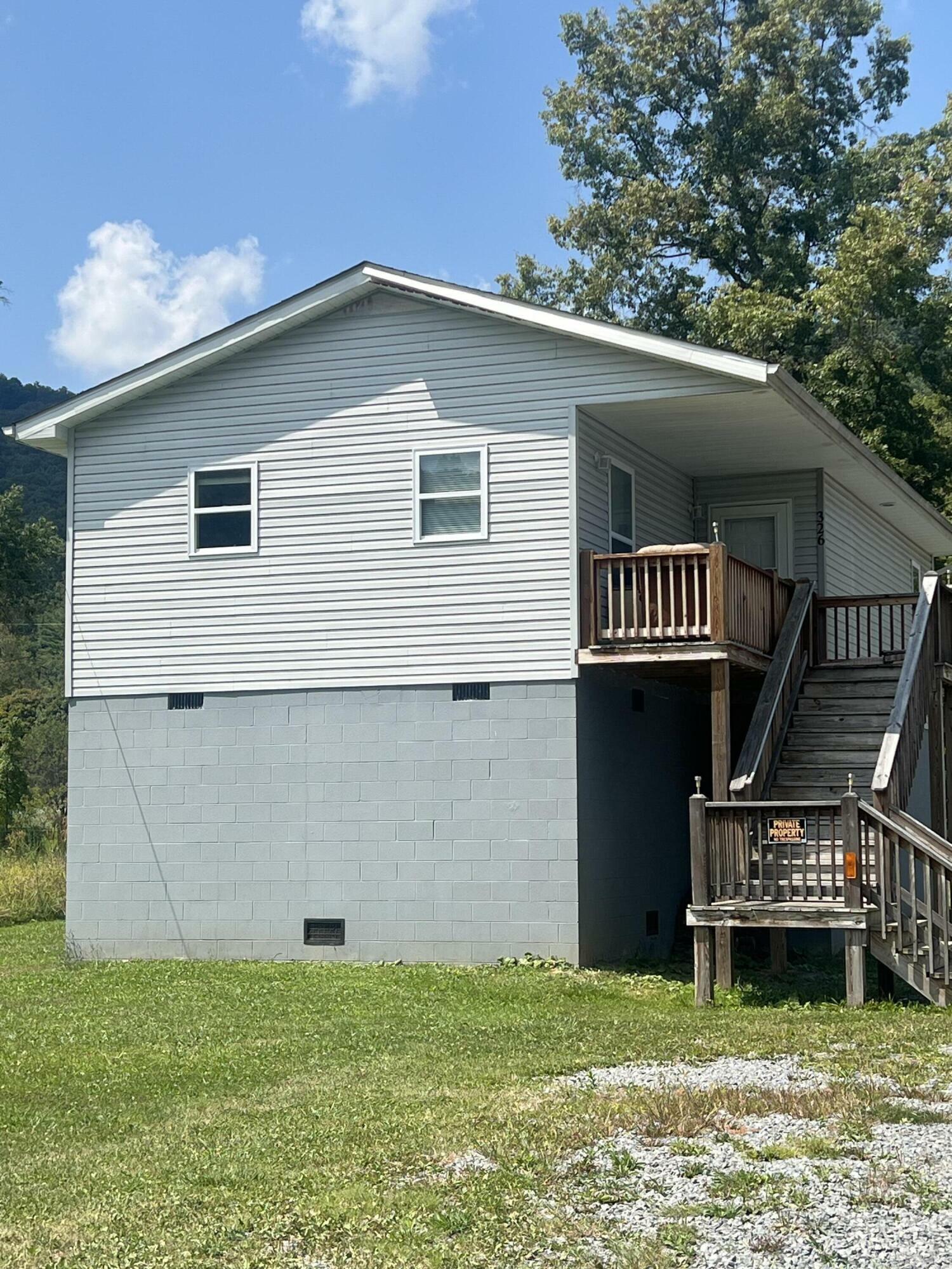 Property Photo:  326 Valley Ave  WV 25962 