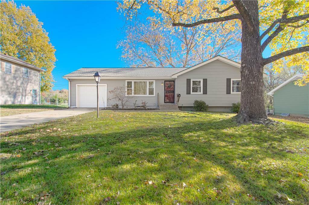 Property Photo:  7905 Appleton Avenue  MO 64138 