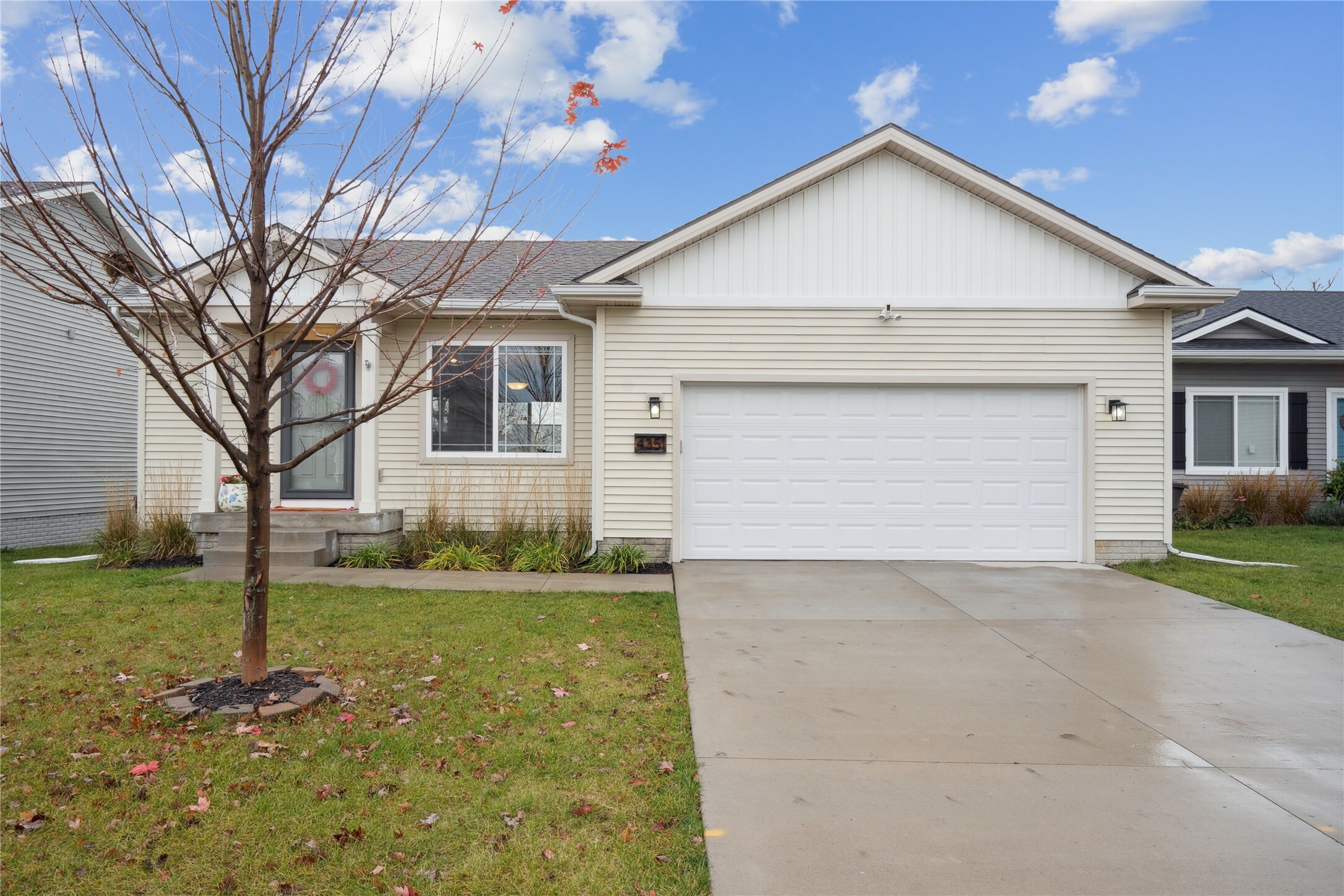 Property Photo:  4351 E 48th Street  IA 50317 