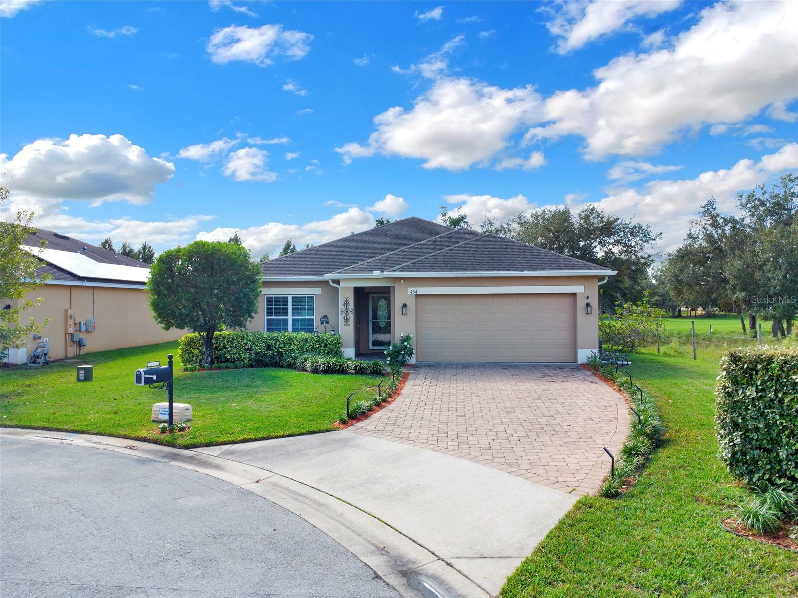 Property Photo:  454 Salamanca Road  FL 33837 