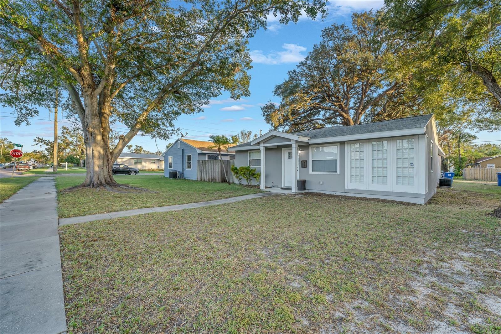 Property Photo:  5112 4th Avenue N  FL 33710 