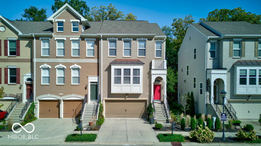 Property Photo: 729 Greenford Trail N IN 46032