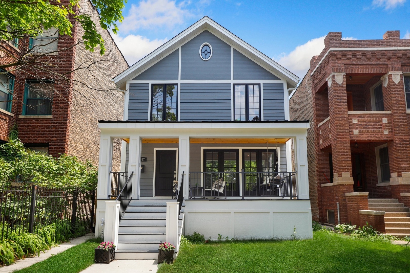 4517 N Whipple Street  Chicago IL 60625 photo