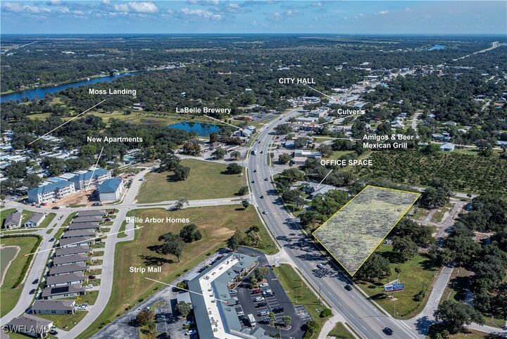 891 W Hickpochee Avenue  Labelle FL 33935 photo