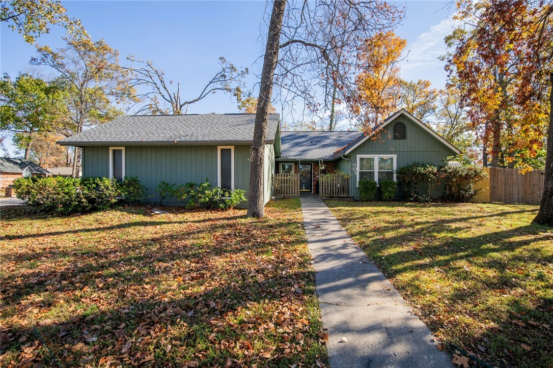 Property Photo:  803 N 42nd Street  AR 72756 