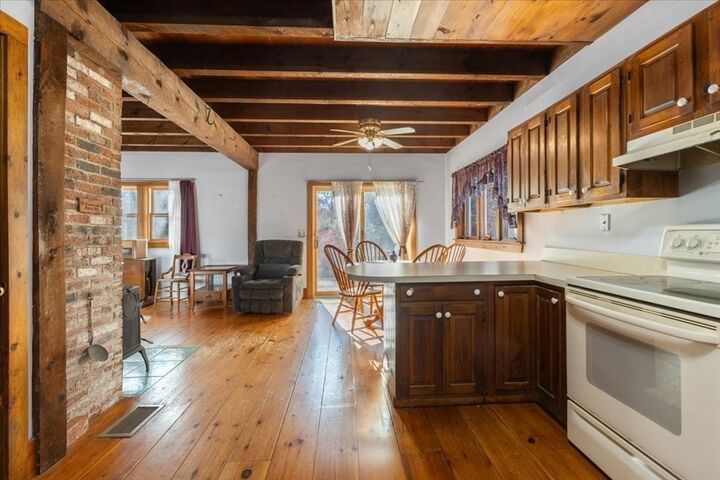 Property Photo: 17 Chopteague Ln MA 02648