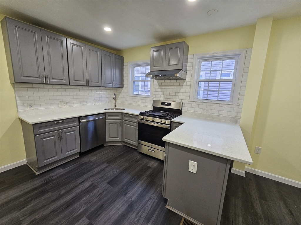 Property Photo:  421 Furnace Brook Parkway 1  MA 02170 