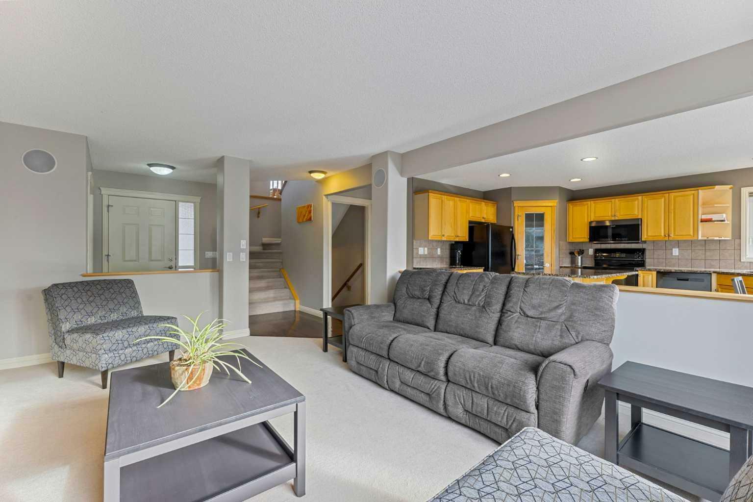 Property Photo:  229 Cougar Ridge Drive SW  AB T3H 5L2 