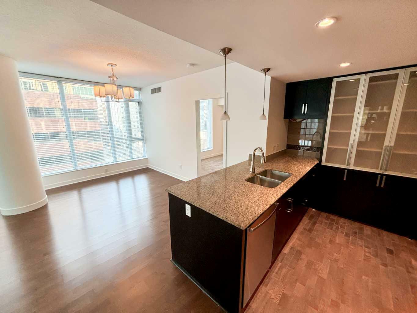 Property Photo: 888 4 Avenue SW 707 AB T2P 0V2