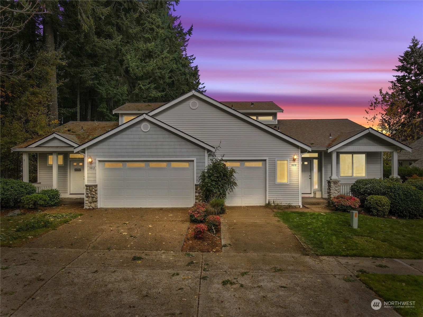 Property Photo:  3810 3812 4th Avenue NW  WA 98502 