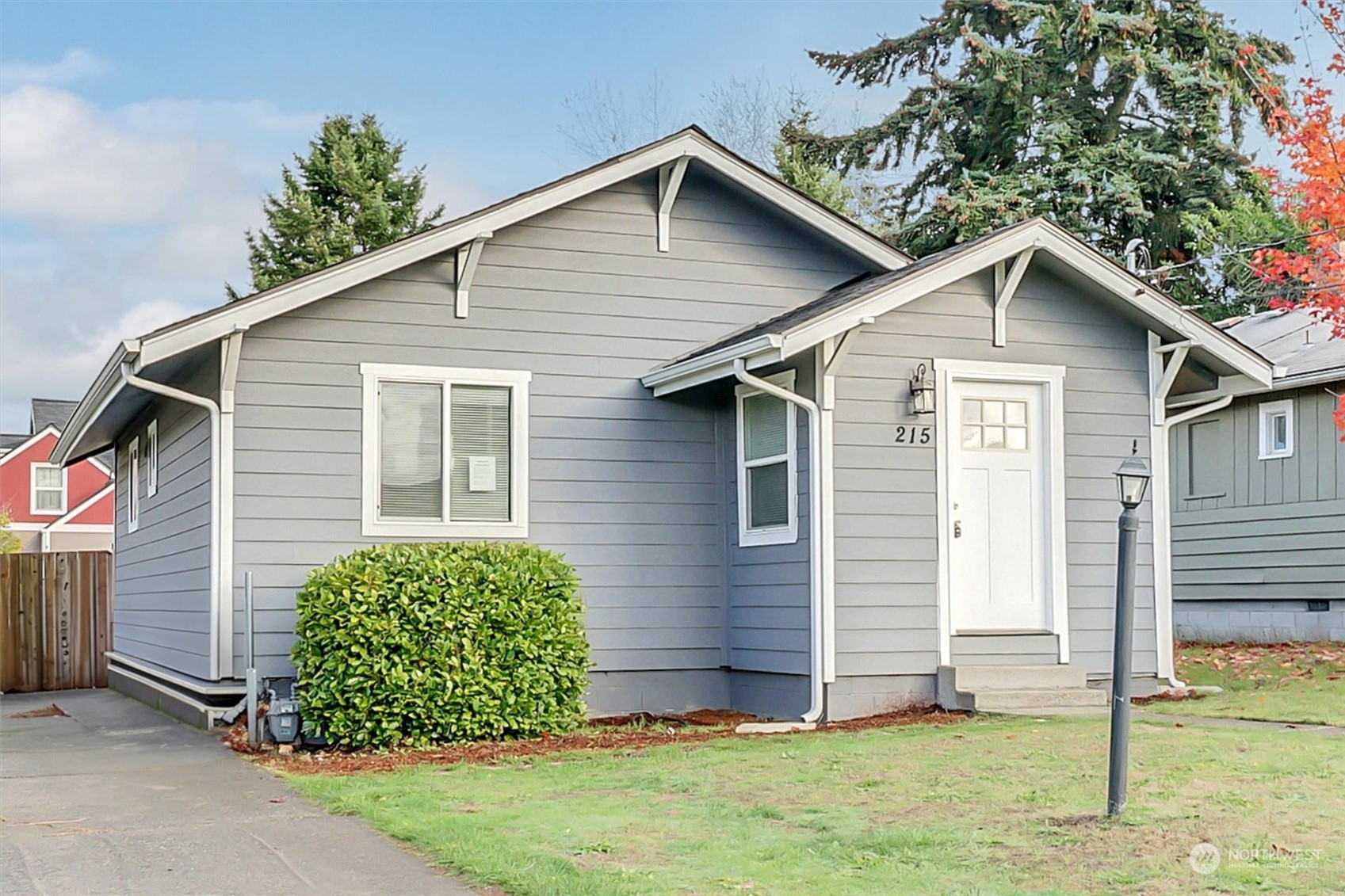 Property Photo:  215 S 70th Street  WA 98408 