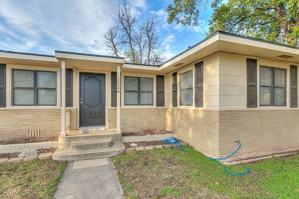 Property Photo:  2324 Coleman St  TX 76901 